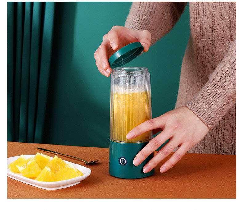 Portable Rechargeable Juicer Cup – Fresh Juice Anywhere - ZA-Zola
