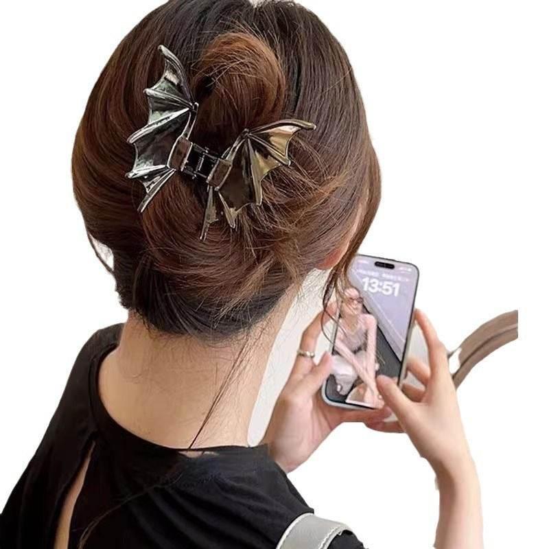 ZA-Zola Metal Bat Hair Clip Gothic Grip - ZA-Zola