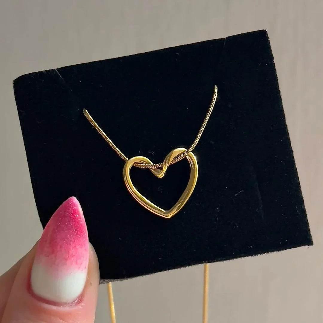 Titanium Steel Hollow Heart Necklace – Simple & Elegant - ZA-Zola