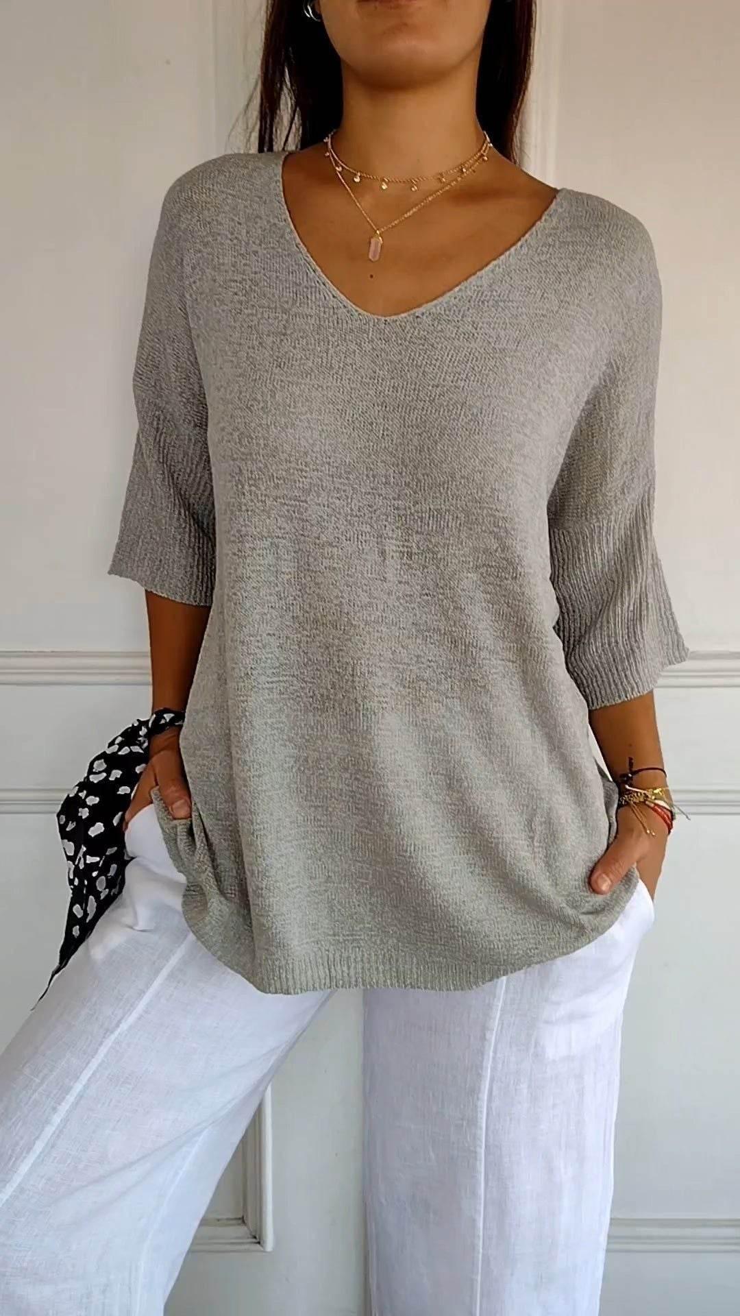 Fully Fashioned Knitwear Women’s V-Neck Sweater - ZA-Zola