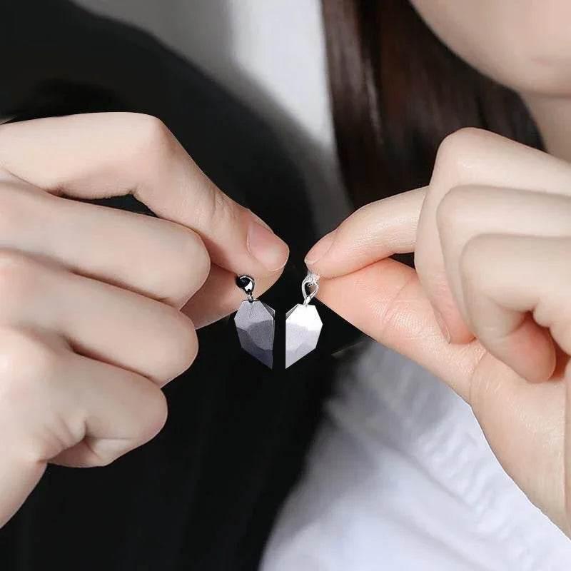 Magnetic Heart Pendant Necklace for Couples - ZA-Zola