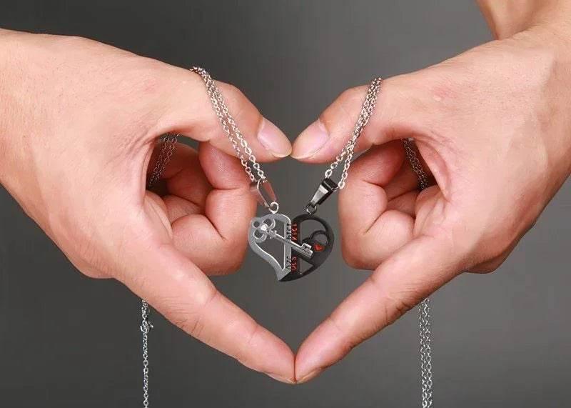 Couples Pendant Love Necklace Set – Stainless Steel - ZA-Zola