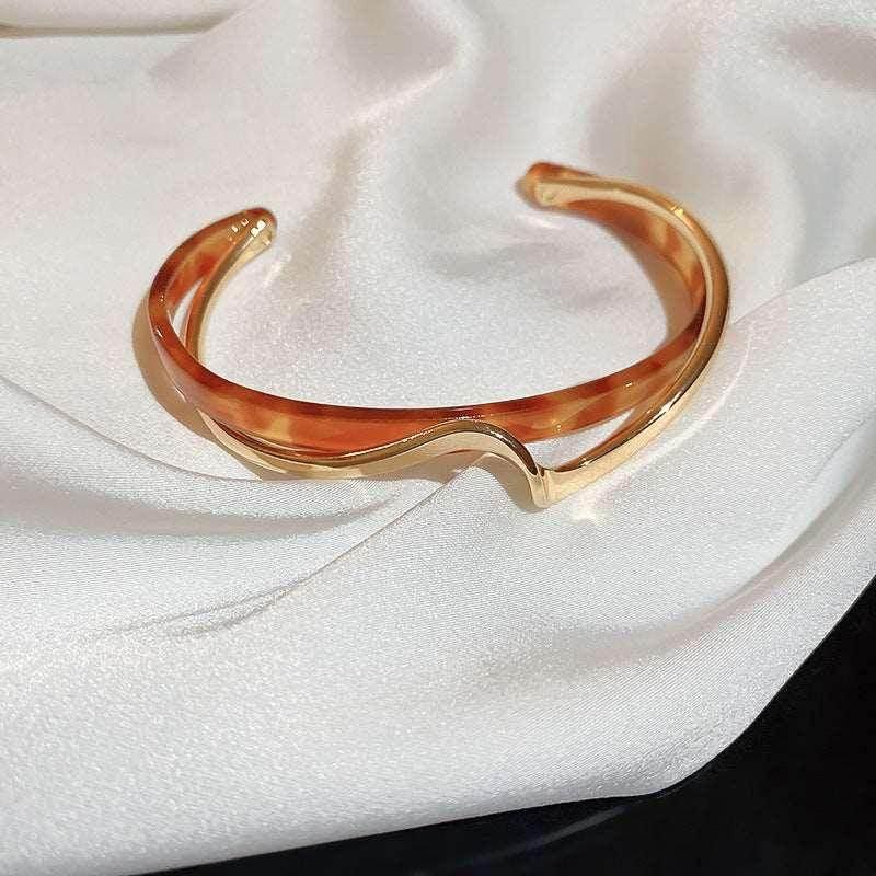 Metal White Shellfish Plate Bracelet – Adjustable & Stylish - ZA-Zola