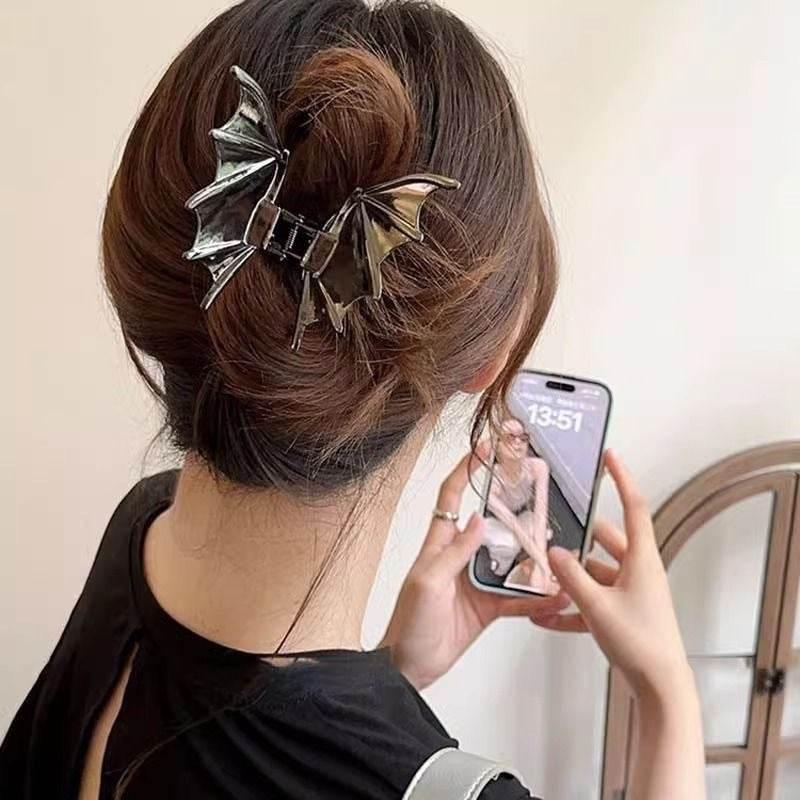 ZA-Zola Metal Bat Hair Clip Gothic Grip - ZA-Zola