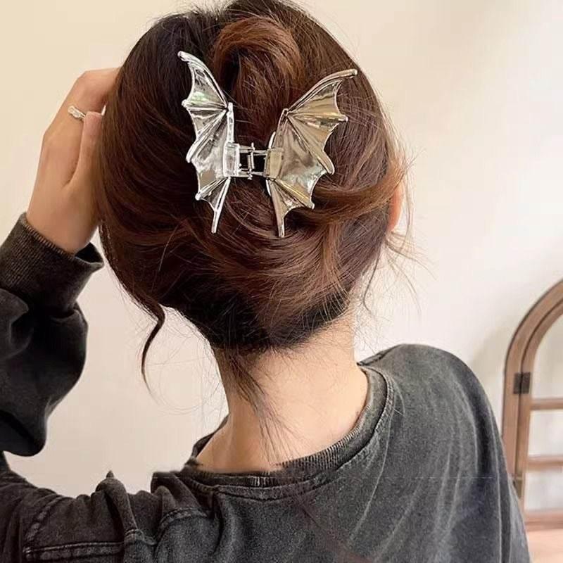 ZA-Zola Metal Bat Hair Clip Gothic Grip - ZA-Zola