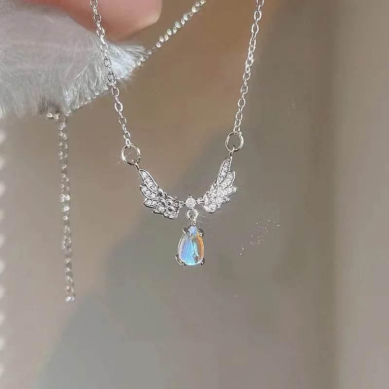 Vintage Gothic Heart Crown Necklace for Women – Angel Wings - ZA-Zola