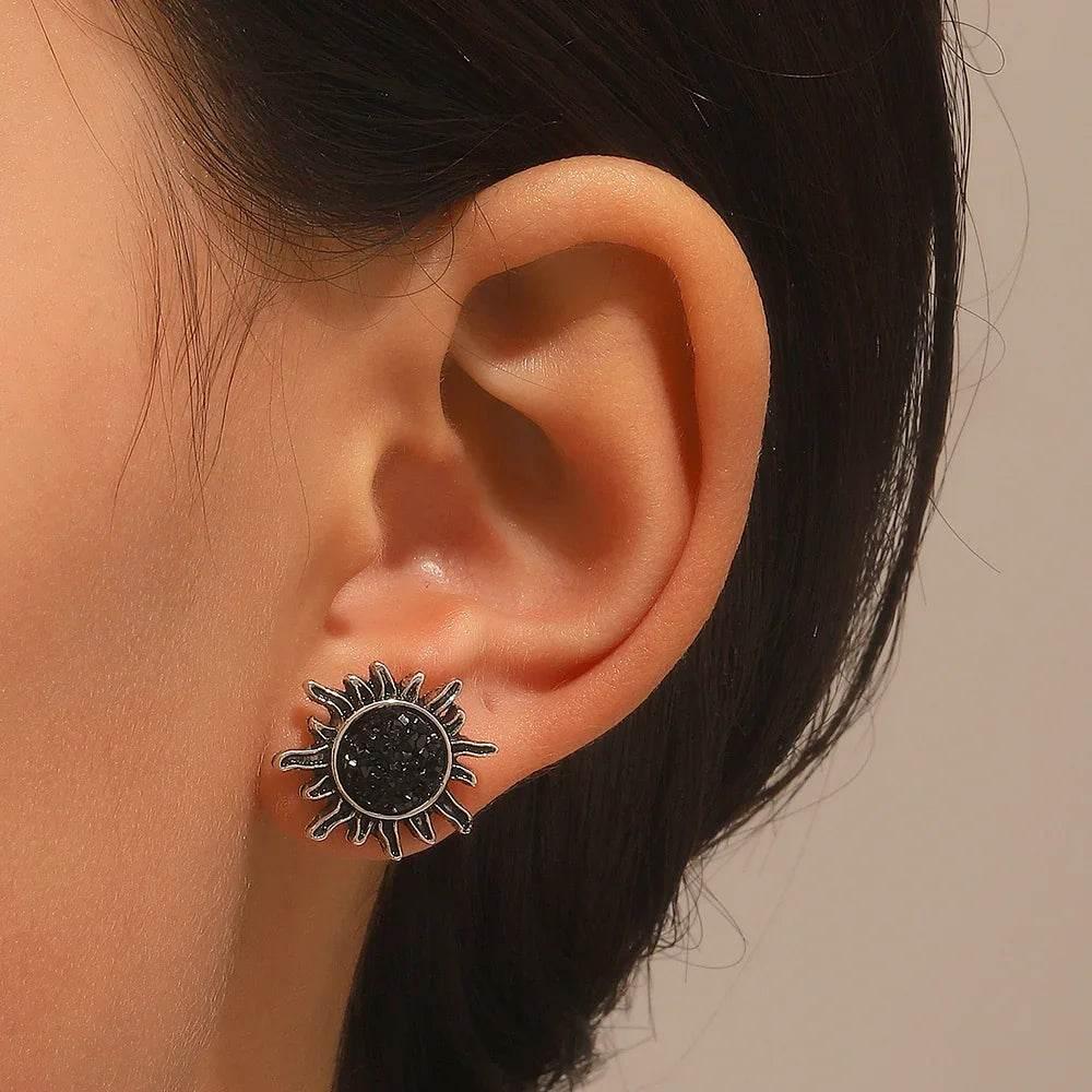 Vintage Sun Vug Stud Earrings – Geometric Unisex Jewelry - ZA-Zola