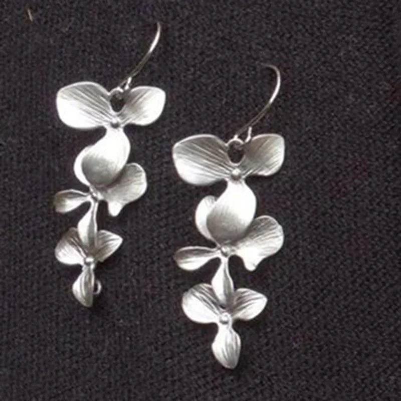 Silver Petal Necklace & Earrings Set for Women - ZA-Zola