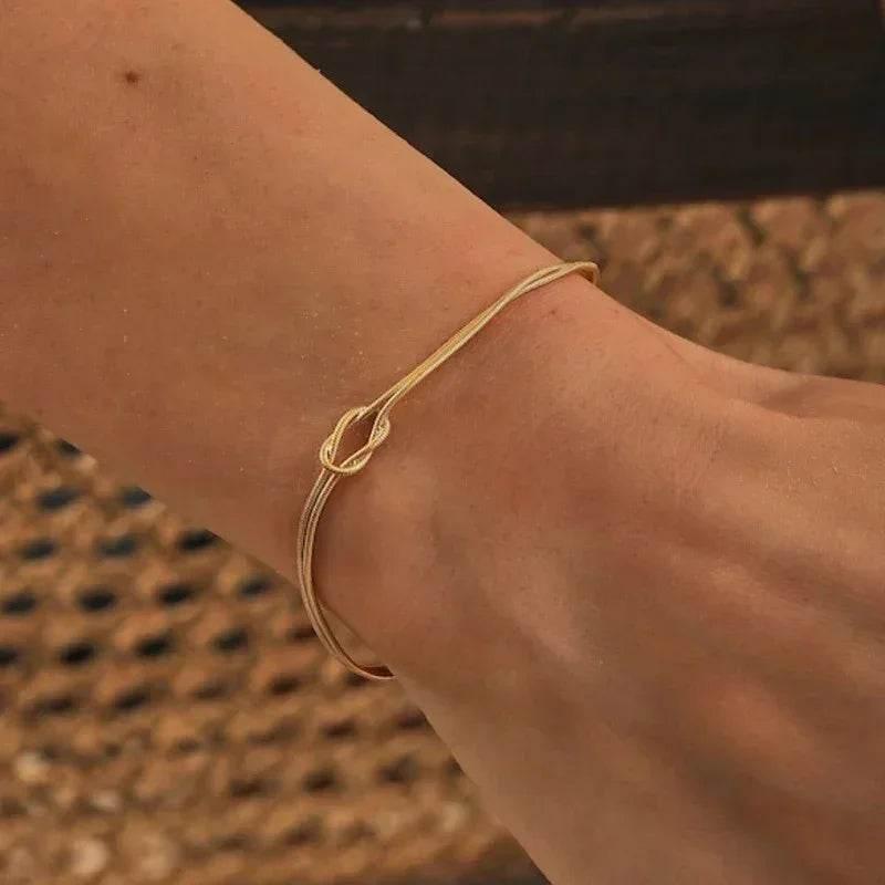 Stainless Steel Knot Necklace & Bracelet – Valentine's Gift - ZA-Zola