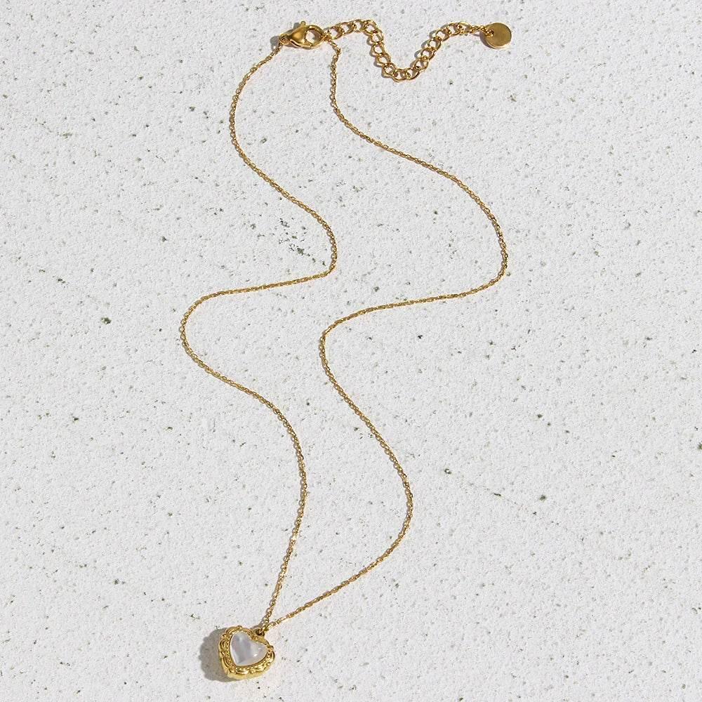 High-Grade Love Shell Pendant Necklace – 18k Gold - ZA-Zola