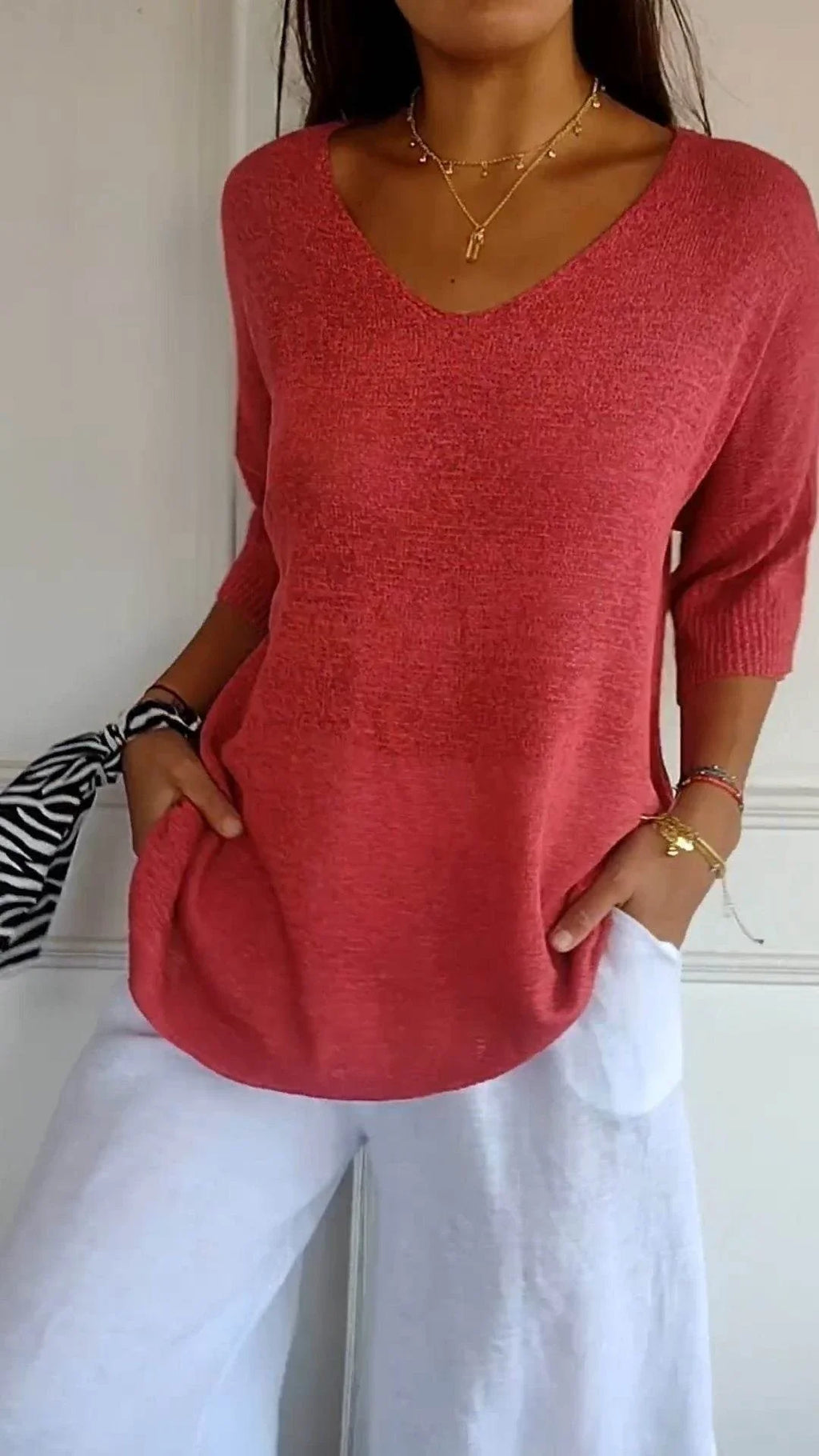 Fully Fashioned Knitwear Women’s V-Neck Sweater - ZA-Zola