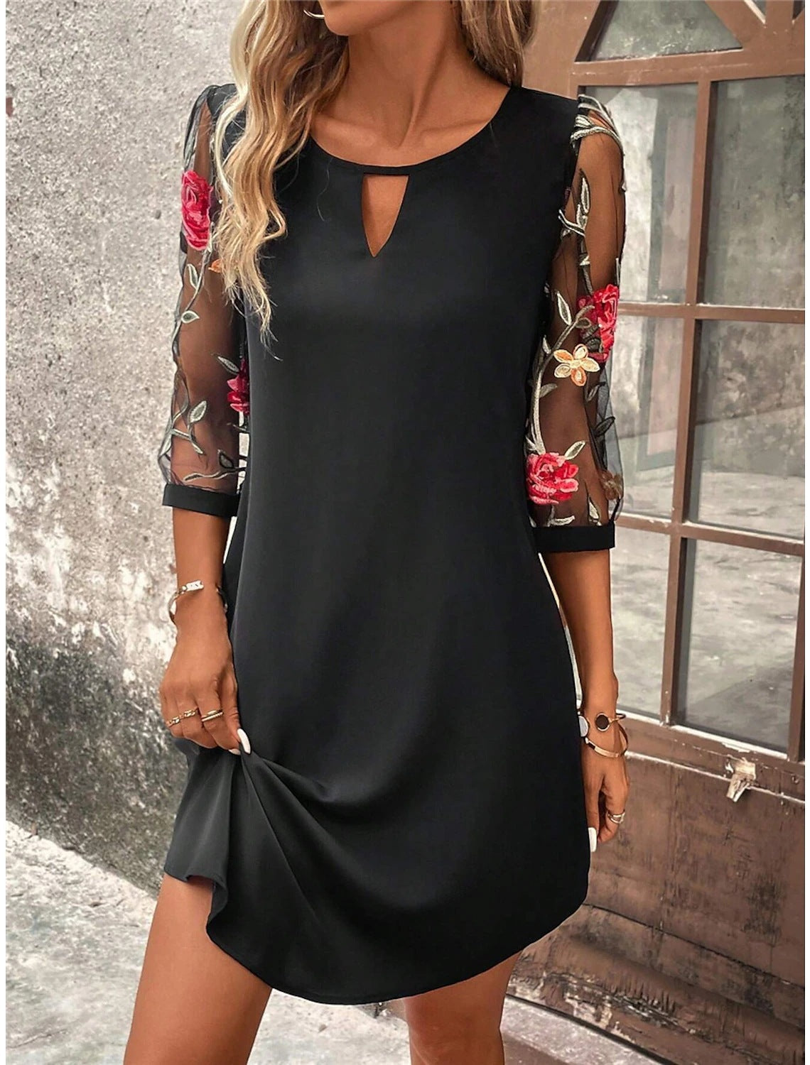 Round Neck Lace Three Quarter Sleeve Waist Tight Dress – A-Line Splicing Midi