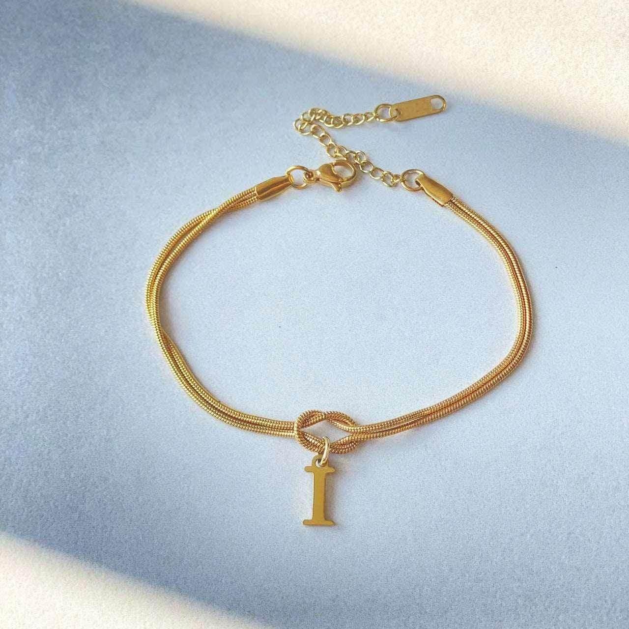 A-Z Love Knot Bracelets | Personalized Jewelry Gift - ZA-Zola