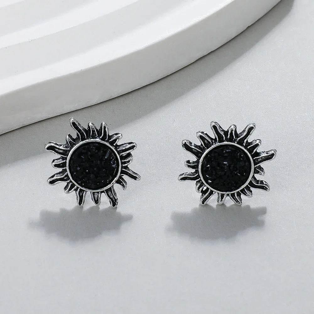 Vintage Sun Vug Stud Earrings – Geometric Unisex Jewelry - ZA-Zola