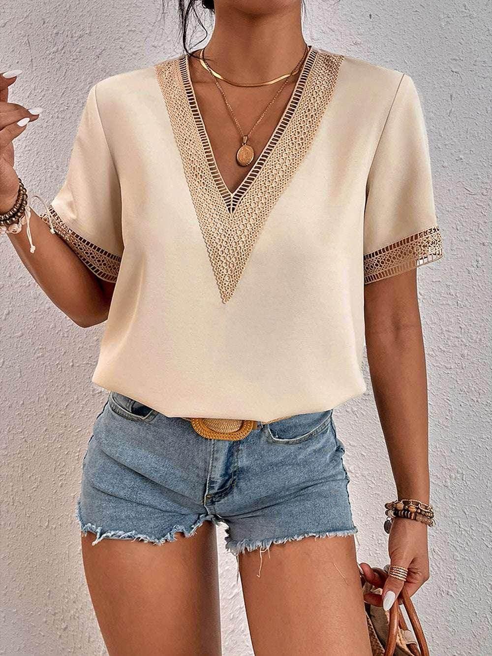 V-Neck Lace Patchwork Loose Commuter Top - ZA-Zola