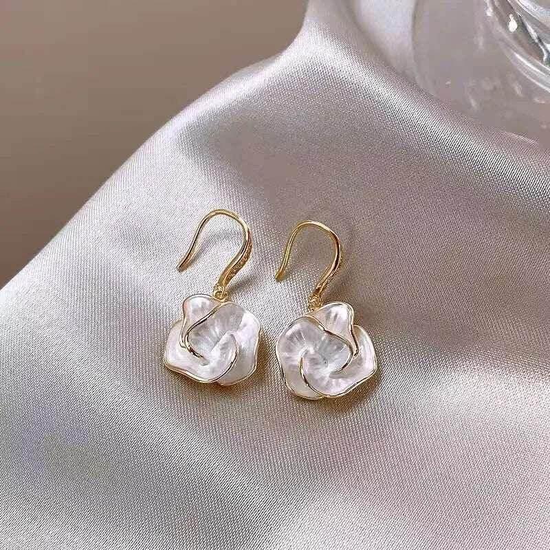 Camellia Flower Drop Earrings – Summer Luxury Style - ZA-Zola