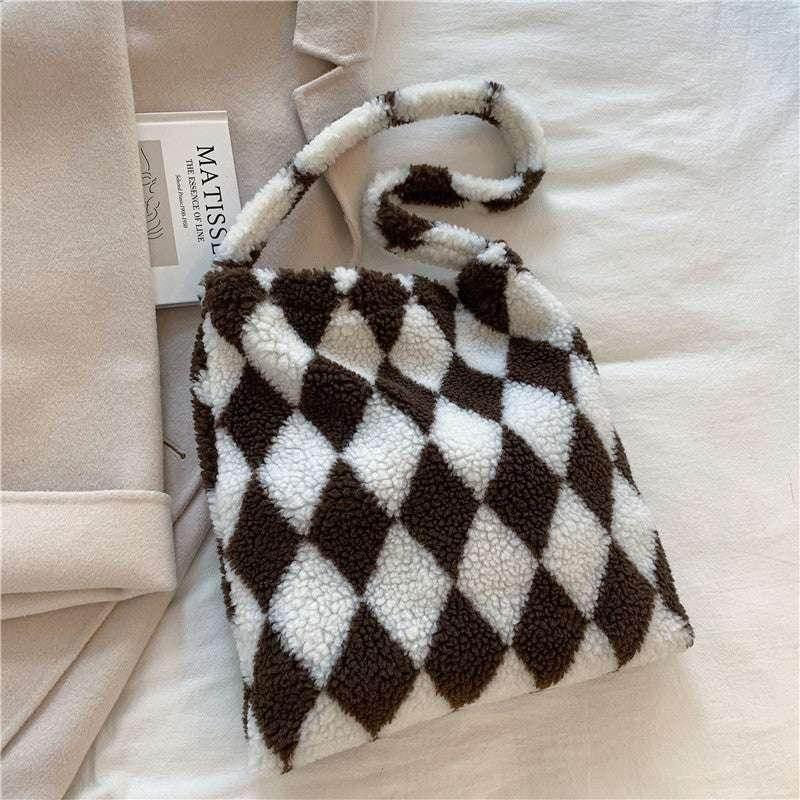 Love Heart Plush Shopping Bag | Winter Shoulder Bag - ZA-Zola
