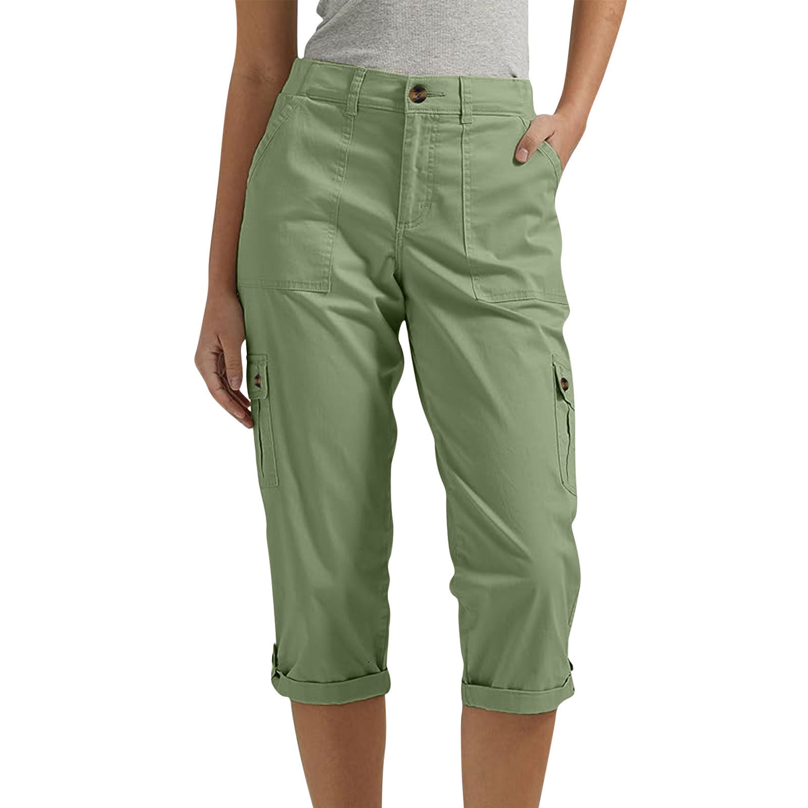 Women's Cropped Cargo Pants Outfit Ideas