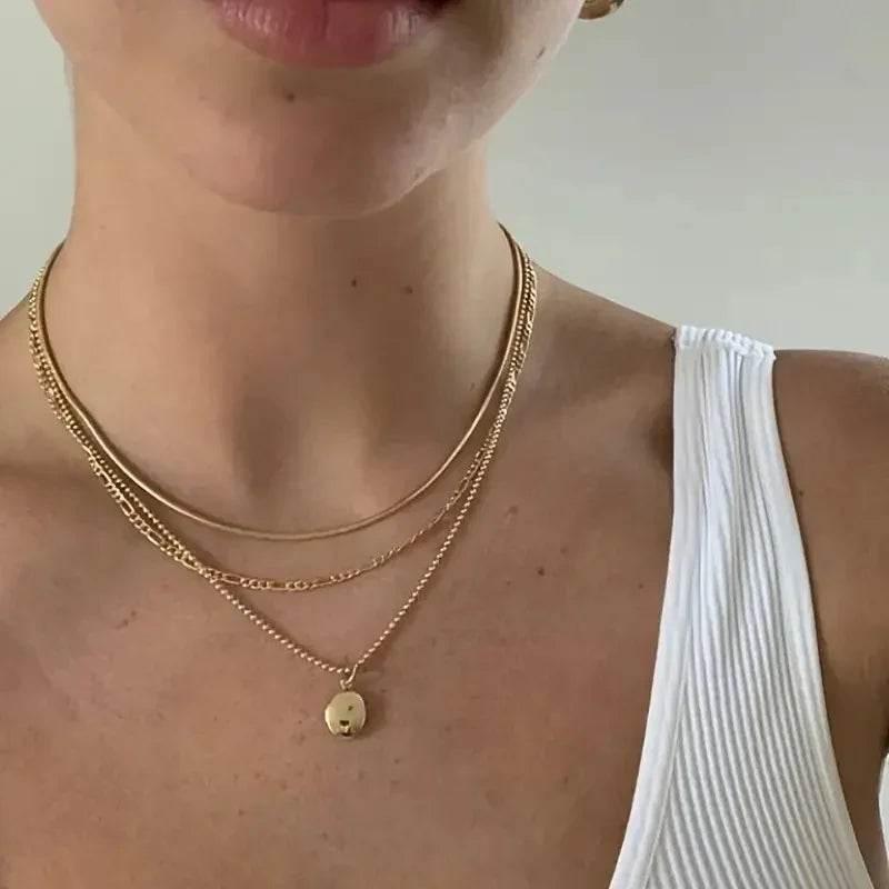 Vintage Oval Pendant Necklace in Gold or Silver - ZA-Zola