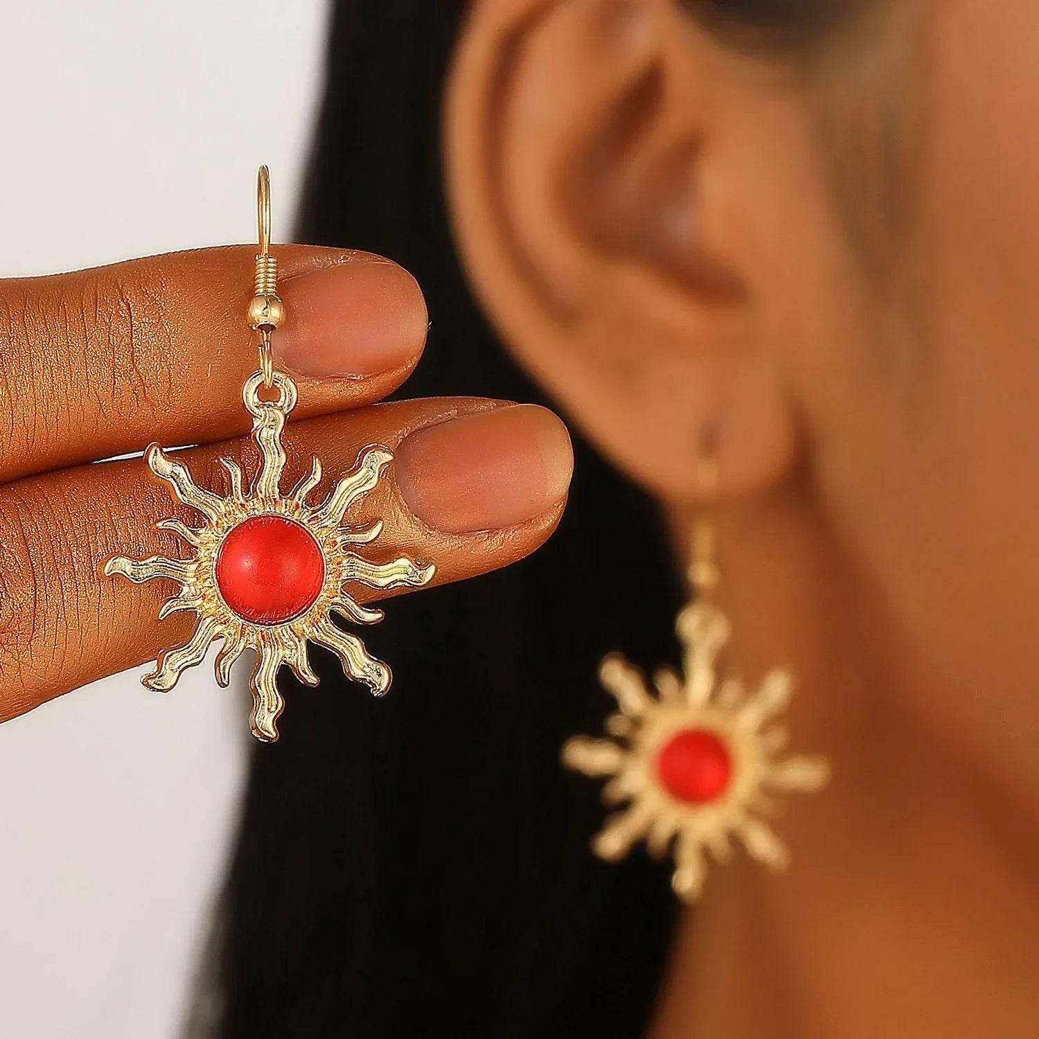 Vintage Sun Vug Stud Earrings – Geometric Unisex Jewelry - ZA-Zola