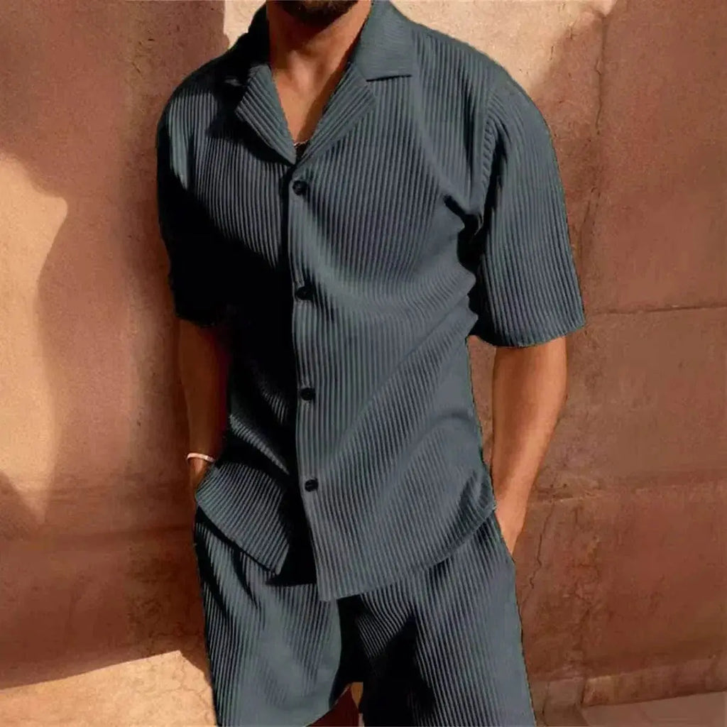 Men’s corduroy polo two-piece set in dark green from ZA-Zola, short sleeve shirt and shorts.