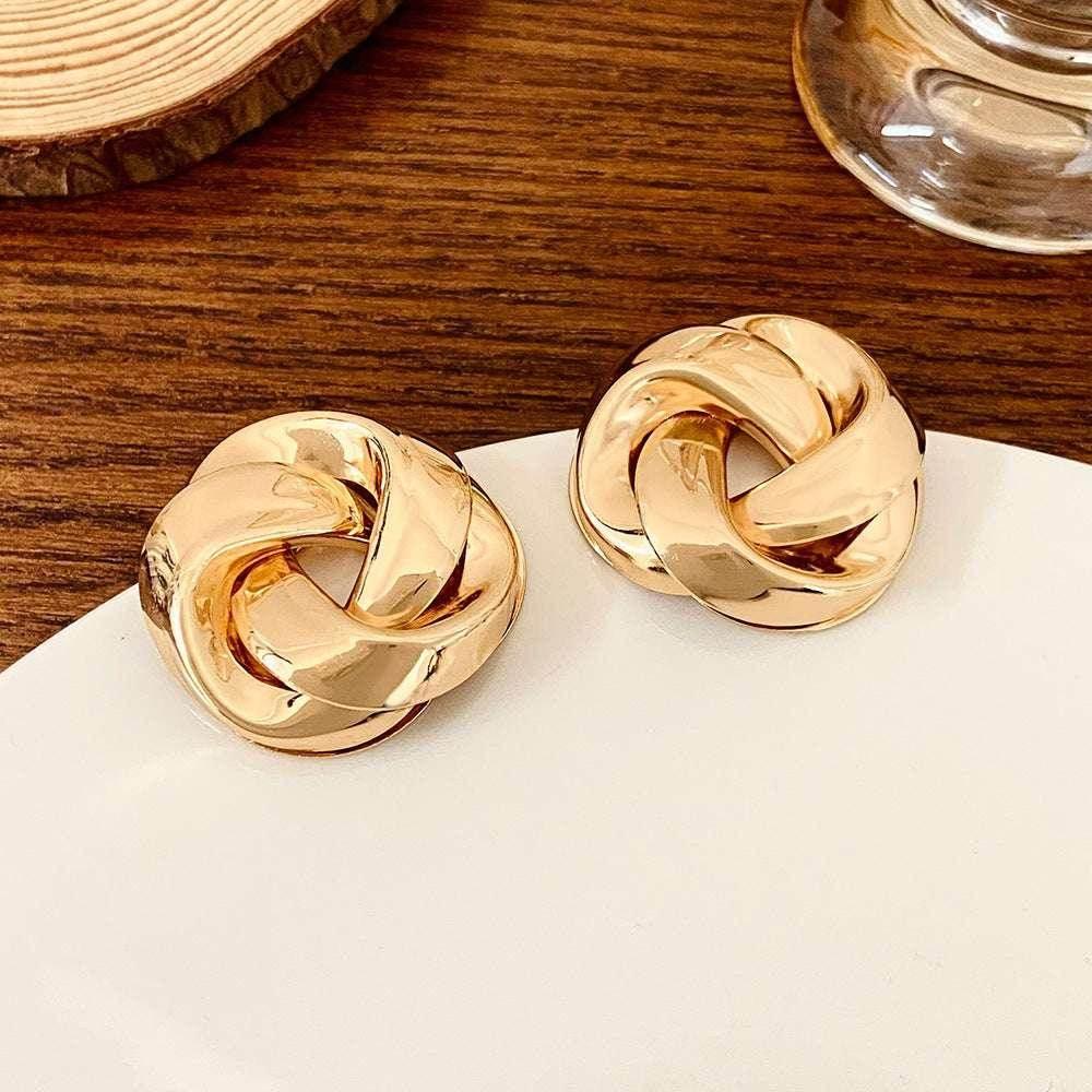 Retro Twisted Alloy Stud Earrings for Women - ZA-Zola
