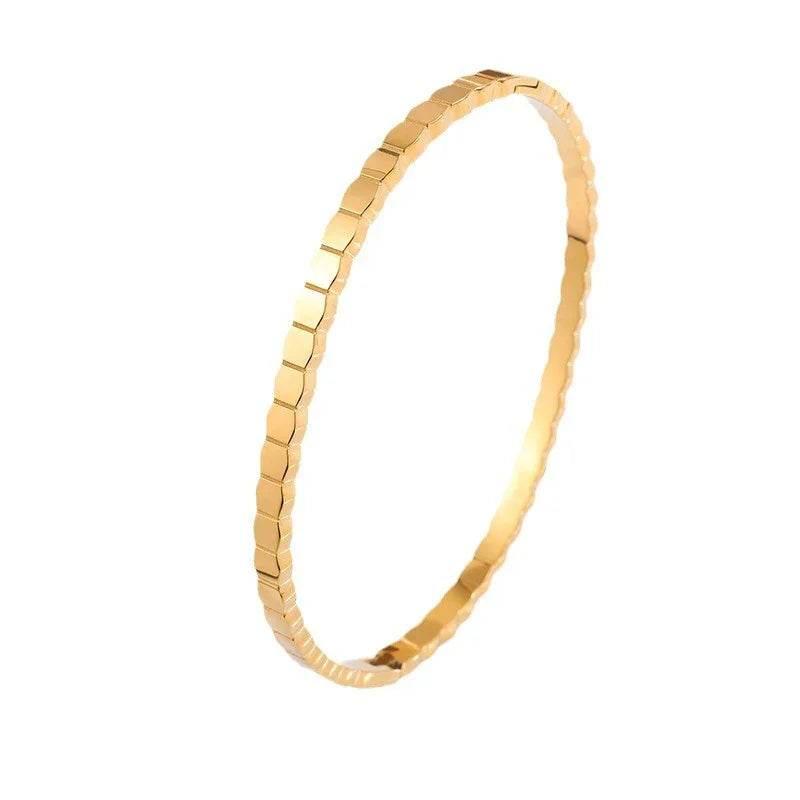 Honeycomb Titanium Steel Bracelet – Minimalist Style - ZA-Zola