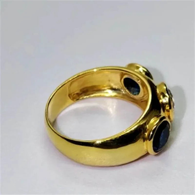 Retro Bold Gold Ring for Women – Geometric Style - ZA-Zola