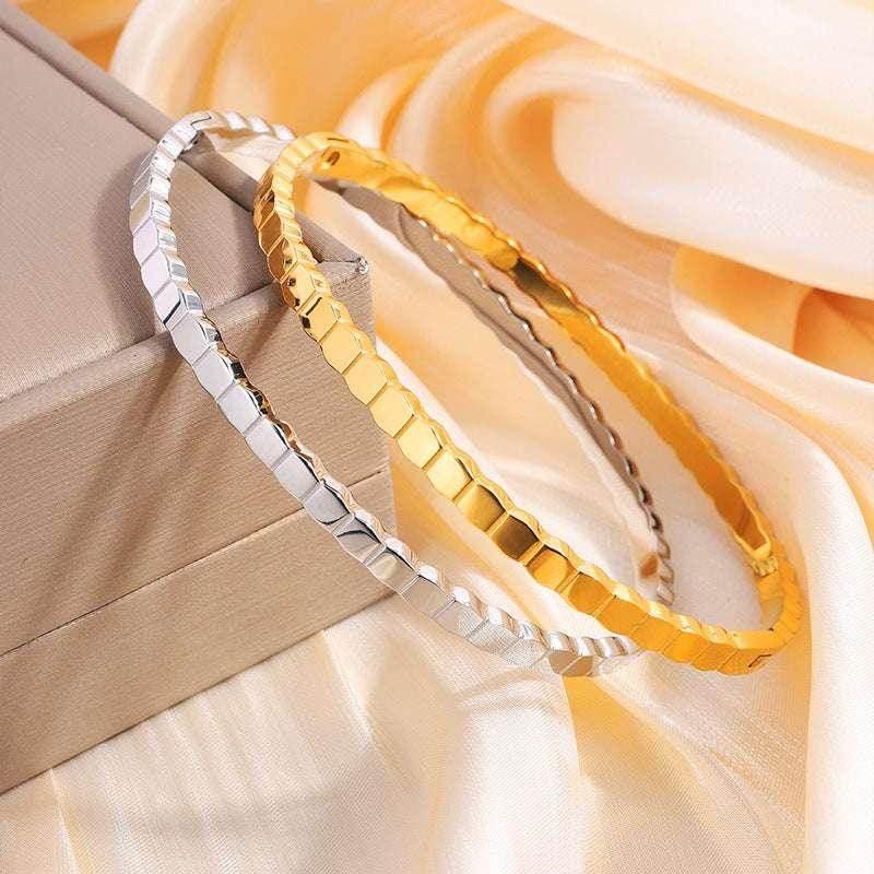 Honeycomb Titanium Steel Bracelet – Minimalist Style - ZA-Zola