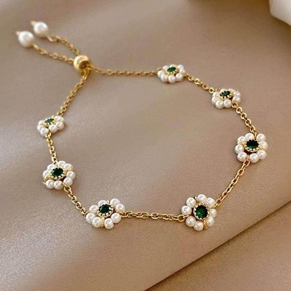 Floral Pearl Bracelet | Adjustable Chain - ZA-Zola