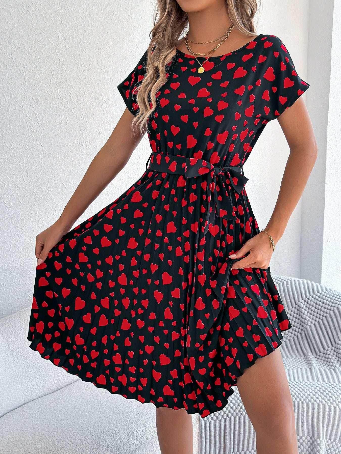 Pleated Heart Print Casual Dress – Mid Length - ZA-Zola