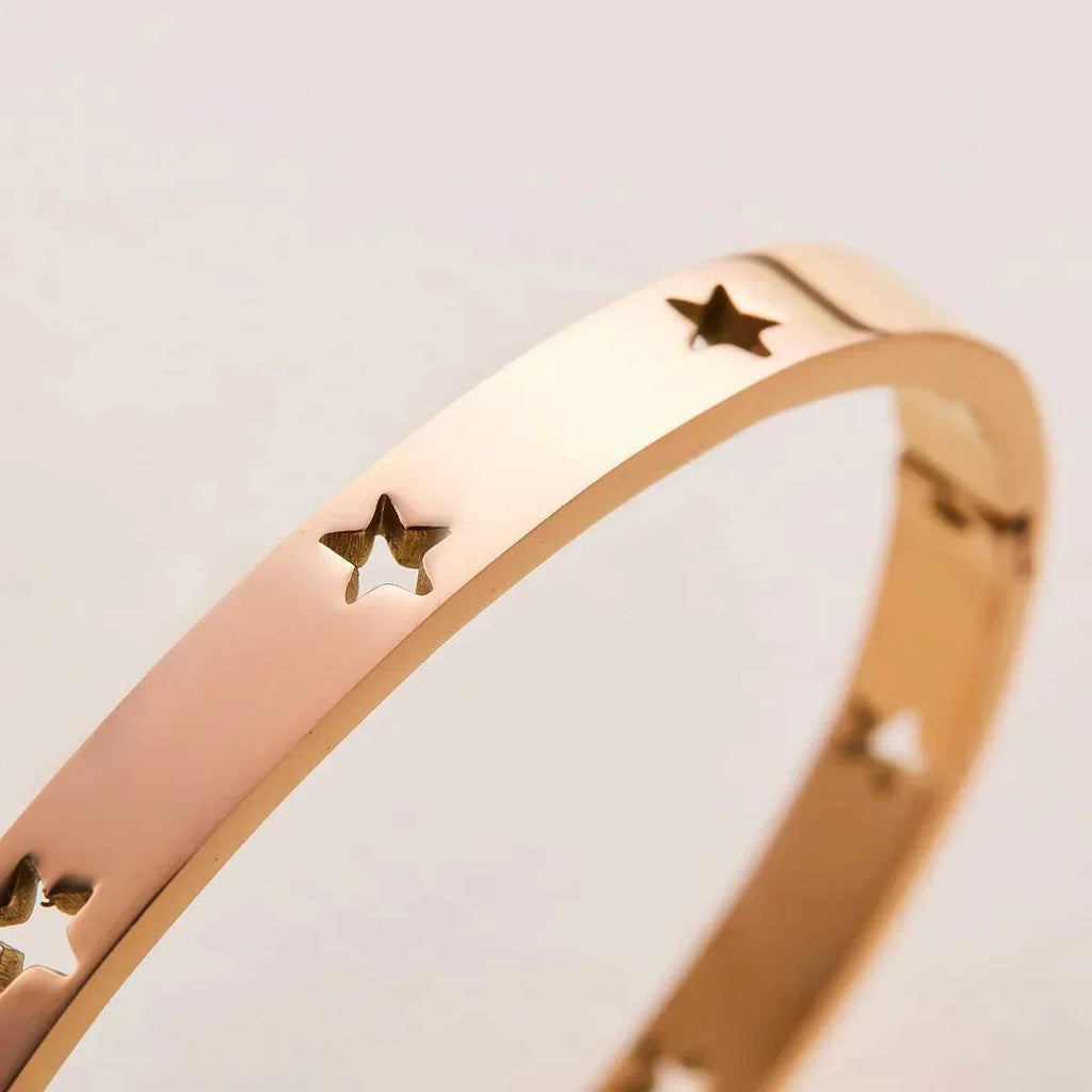 Hollow Pentagram Titanium Steel Bracelet | Unisex Design - ZA-Zola