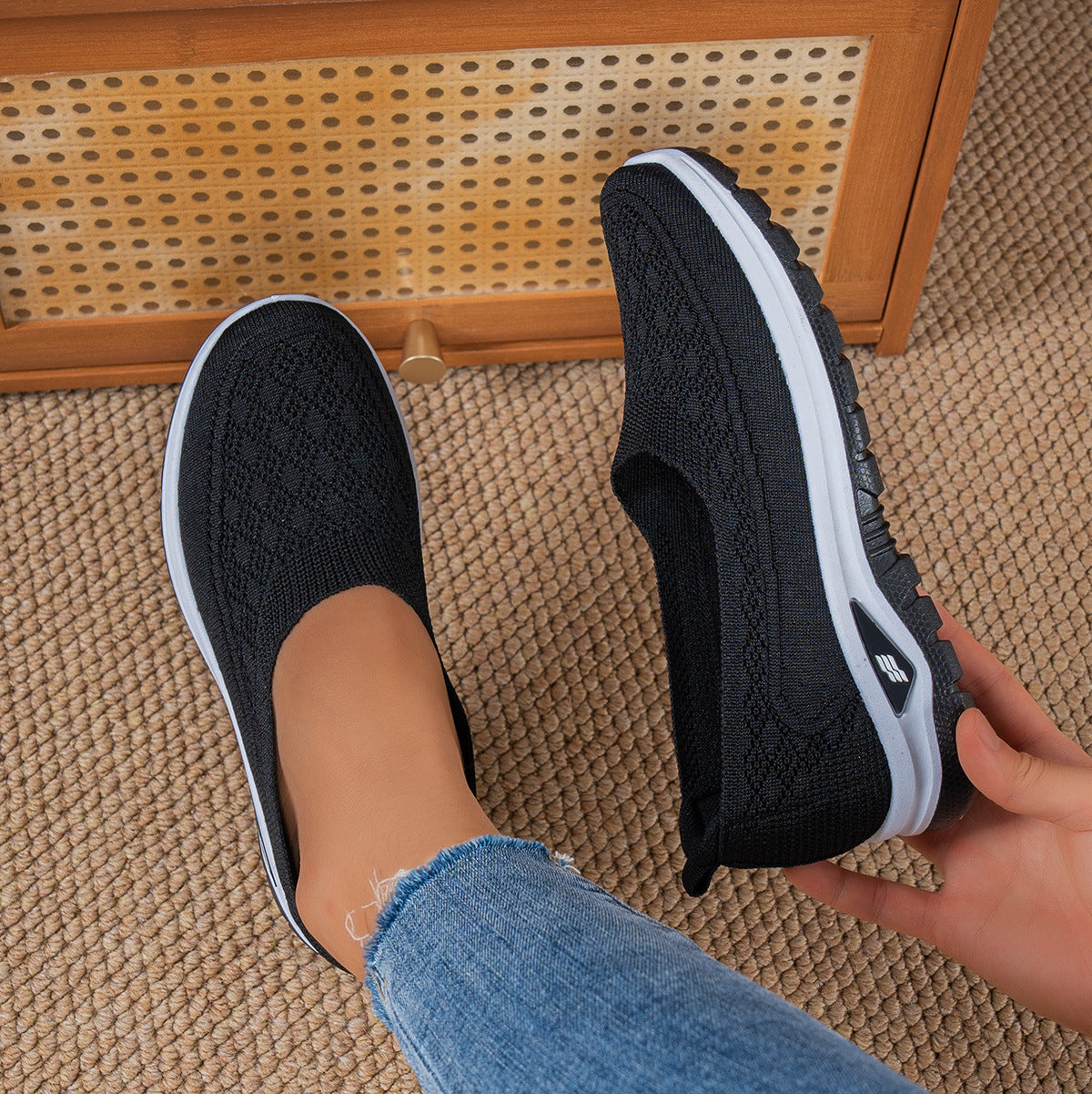 Women’s Flyknit Mesh Sneakers Breathable Slip On Casual Shoes