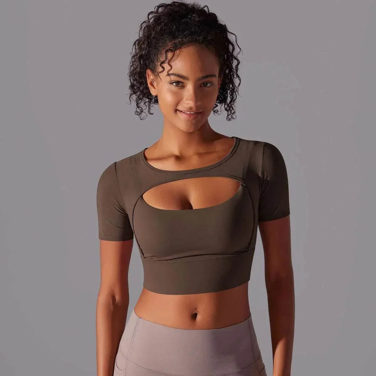 Double Layer Yoga Top - Breathable & Stylish Fit - ZA-Zola