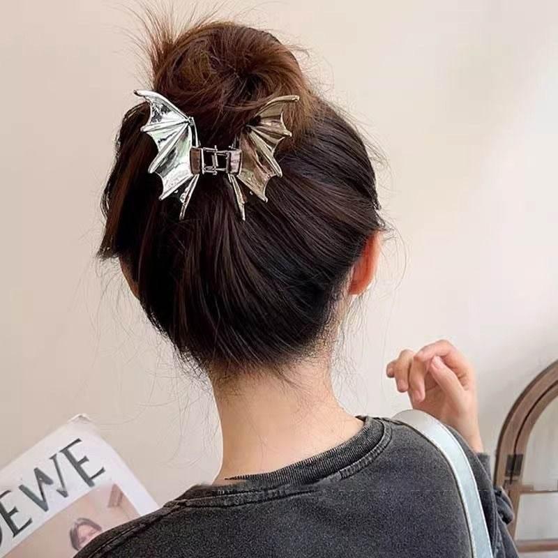 ZA-Zola Metal Bat Hair Clip Gothic Grip - ZA-Zola