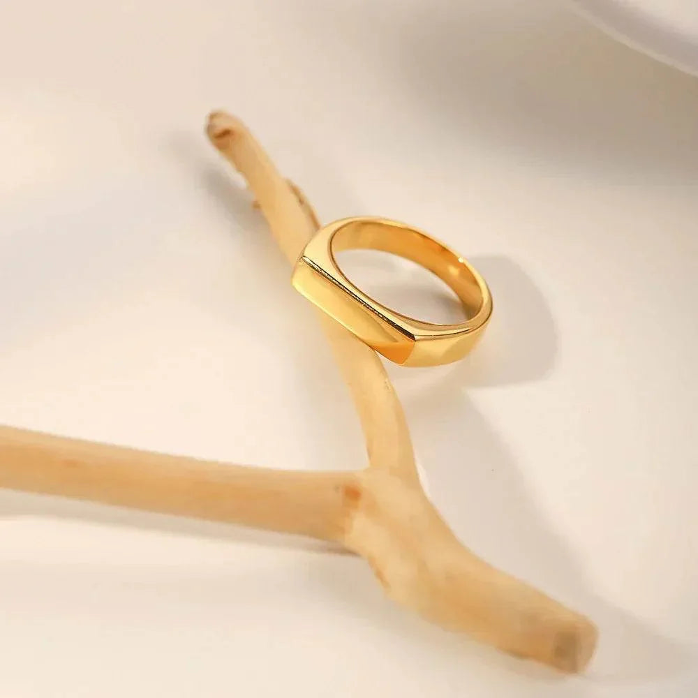 Lana Gold Geometric Ring for Women – Retro Style - ZA-Zola